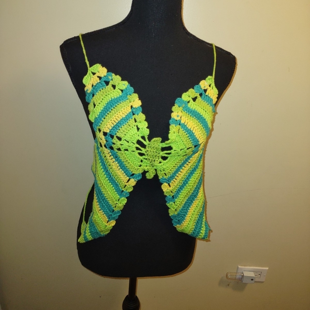 Butterfly Halter Top - Picture 2 of 16
